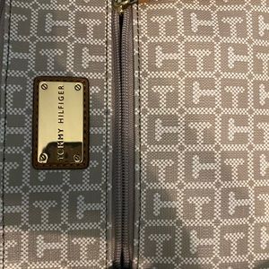 Tommy Hilfiger shoulder purse